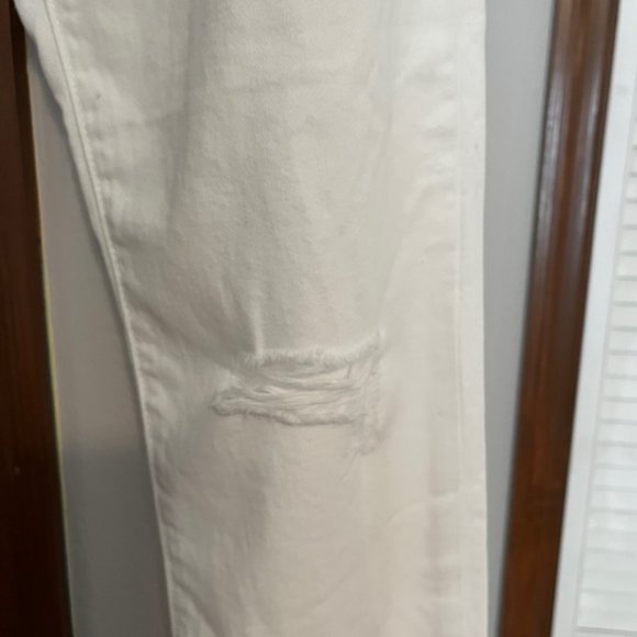NWT LOFT White Distressed Jeans High Waisted Size 27/4 - Picture 4 of 8